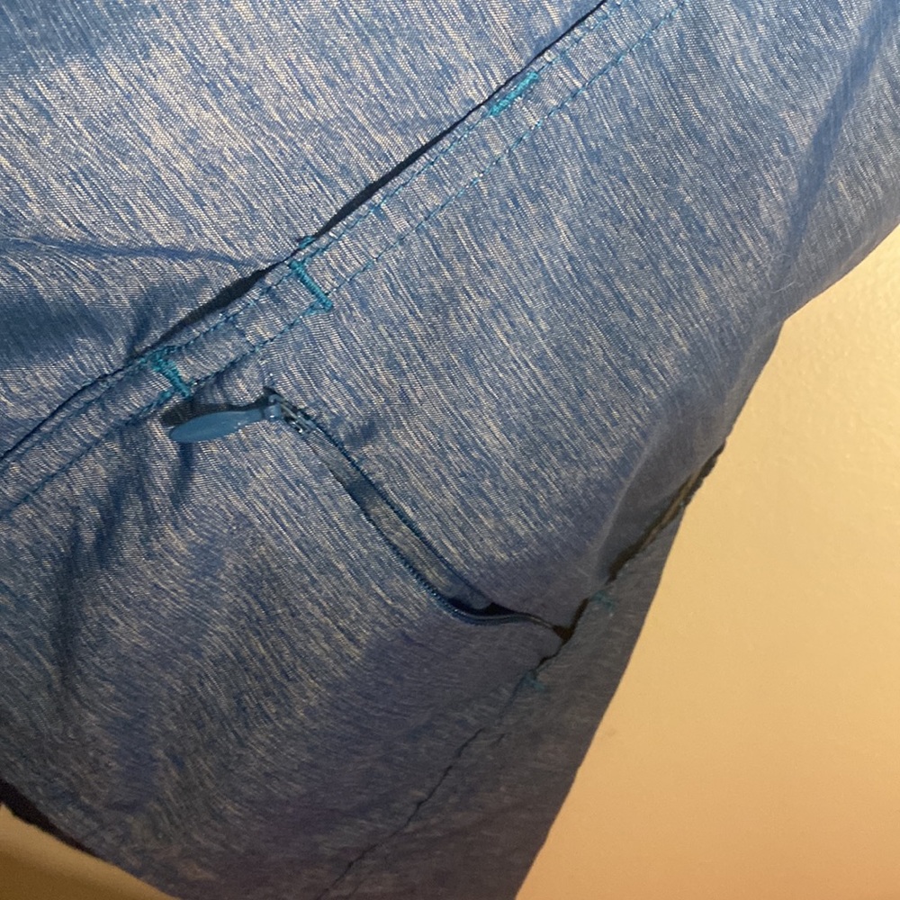 The North face sinched long sleeve - Picture 6 of 12